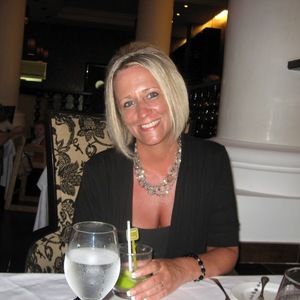 Meet your Posher, Candie